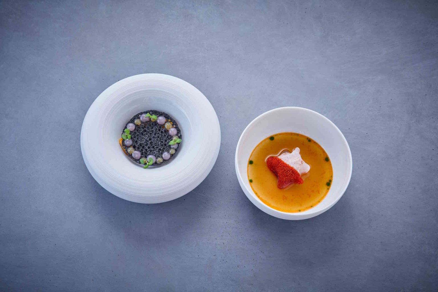 Squid, bone marrow, bouchet mussels and galanga soup © Helge Kirchberger Photography