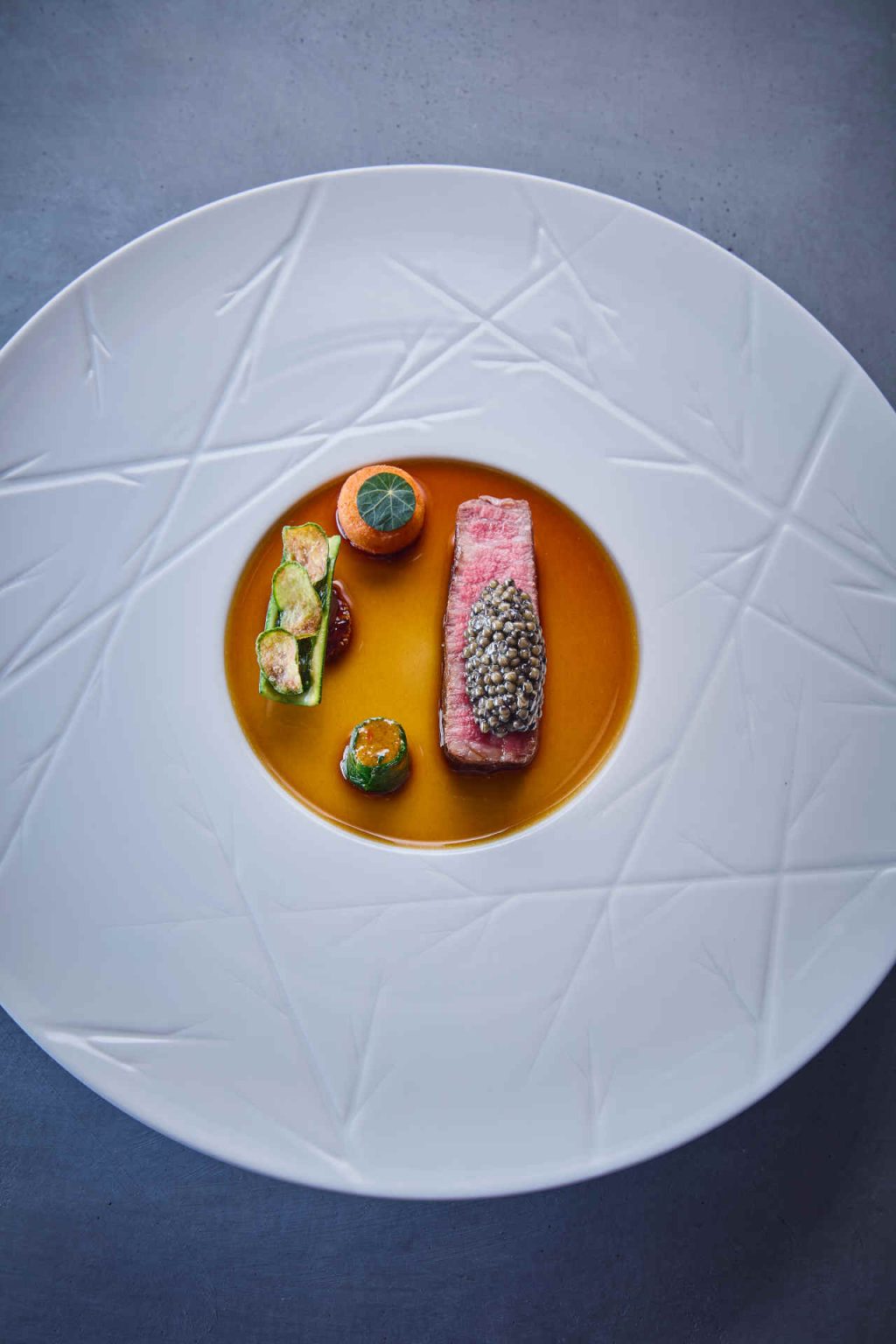 Wagyu Beiried, Imperial caviar, Sambaizu and Pomtayer © Helge Kirchberger Photography