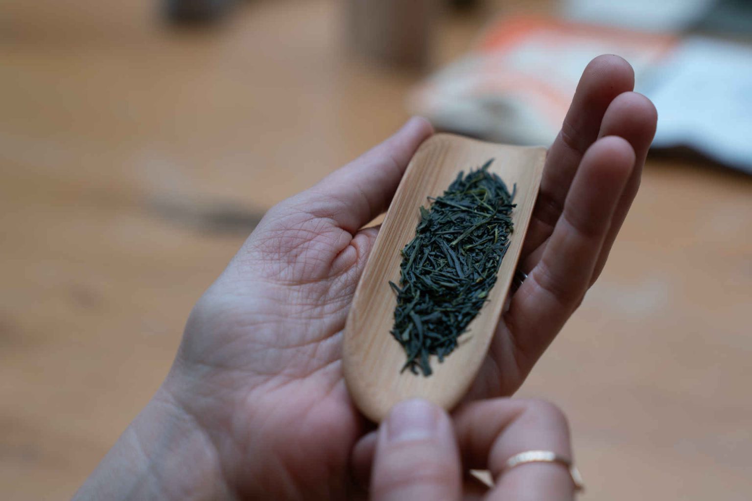 In future, they want to make tea with leaves from their own garden. © zweibaum