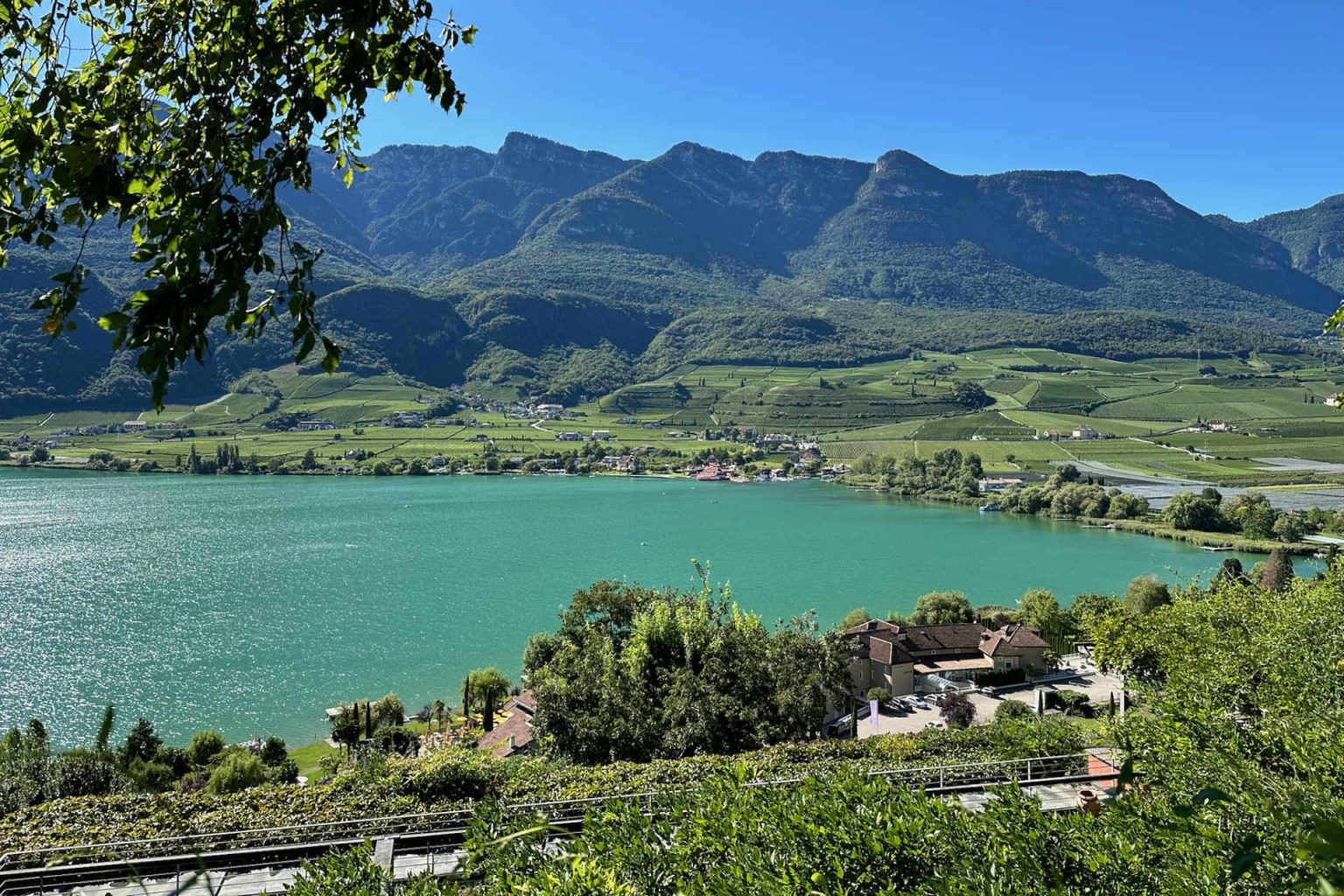 Pleasure hiking is the answer to a longing. © Dirk Hector
