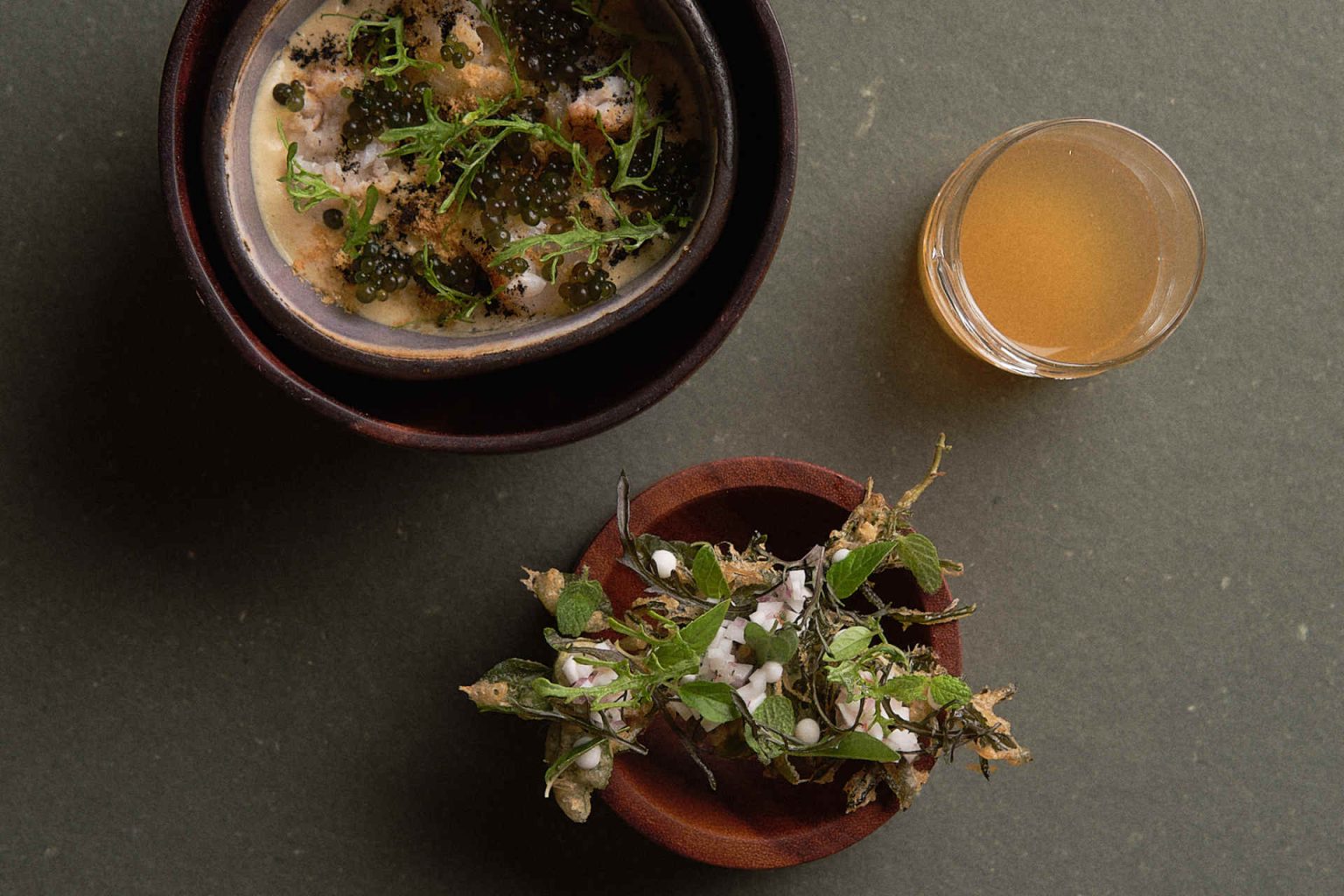 Coconut, cecina and crab © Camila Novoa