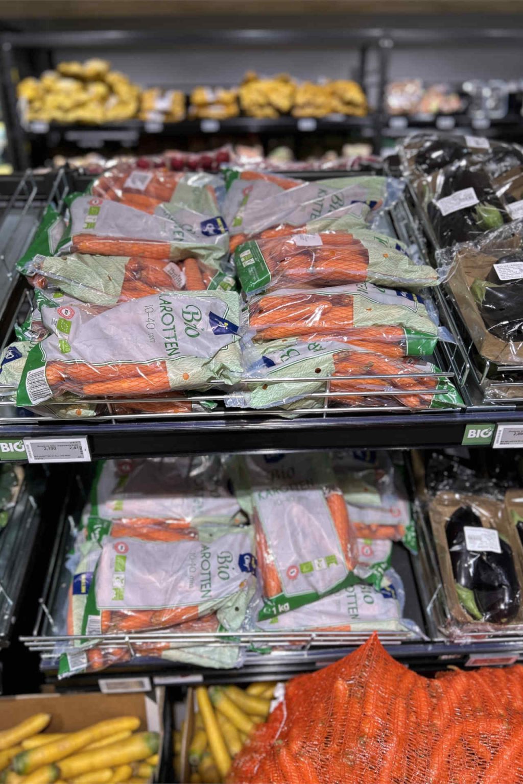 Organic carrots © Metro