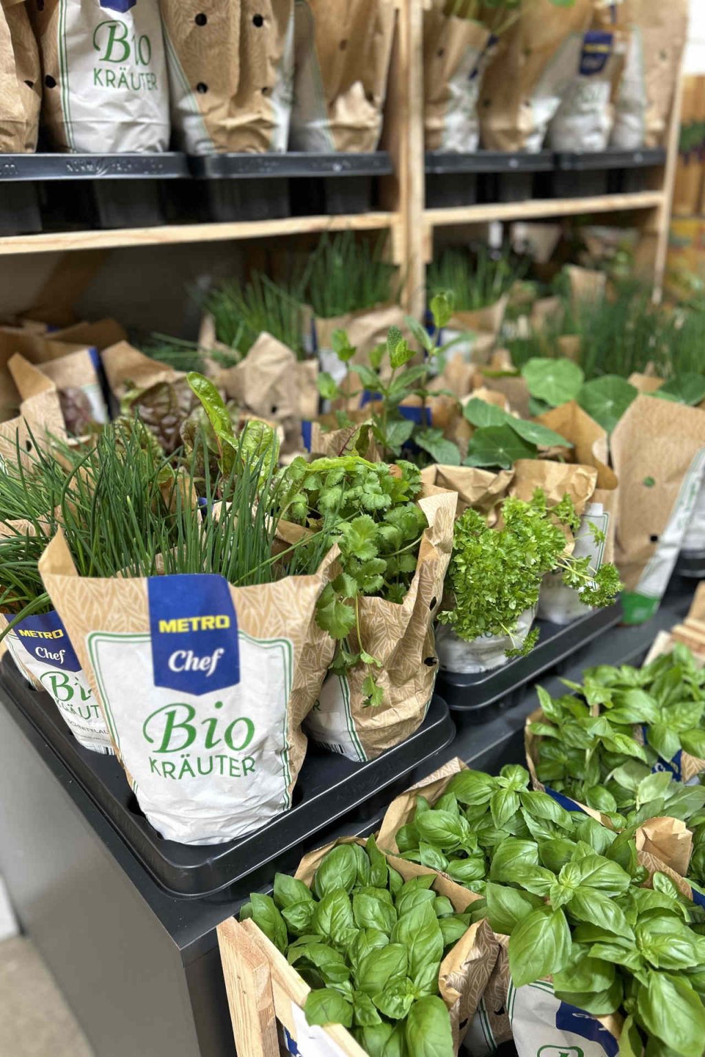 Organic herbs © Metro
