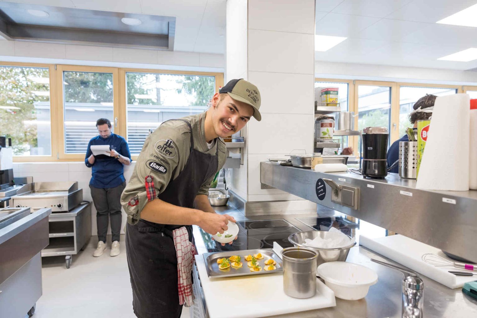 Josef Leitner in the kitchen © www.wildbild.at