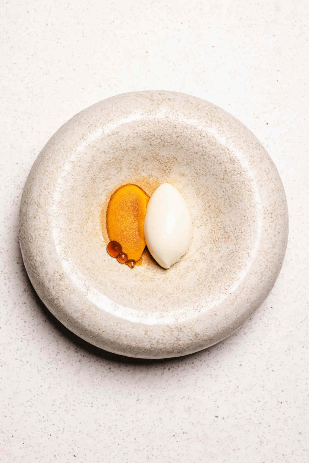 Marzipan flavors: pumpkin cream, apricot kernel ice cream & roasted flour © Florence Stoiber