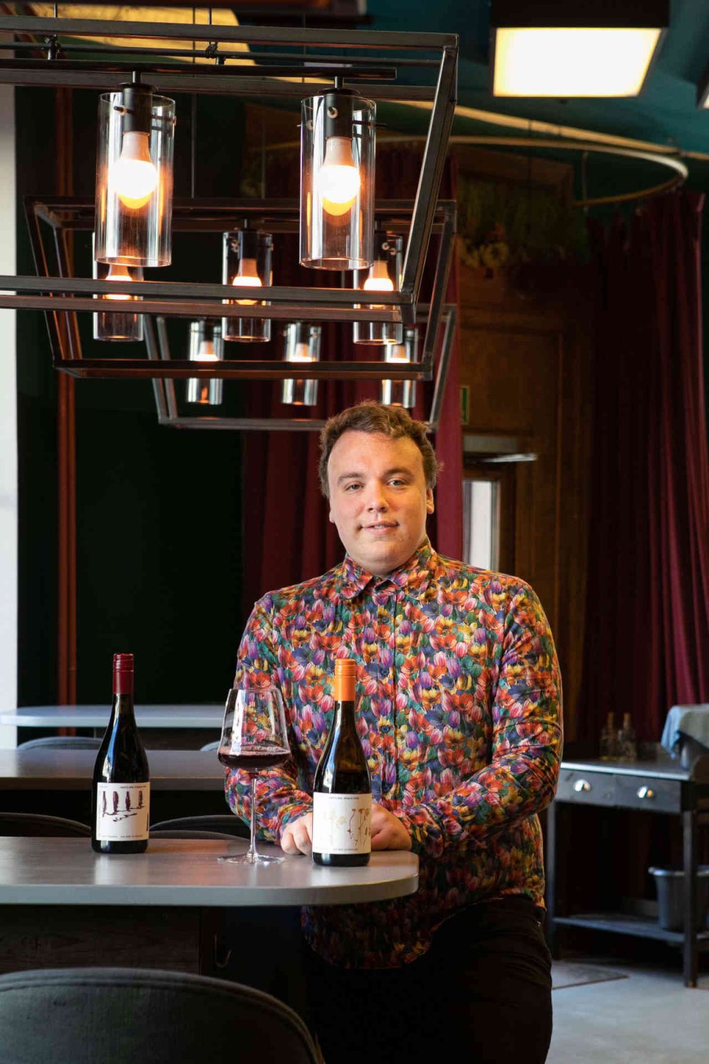 After seven years behind the bar, Elias Heintz is now driving forward business development for the restaurant, cooking school, and catering service. © Sarah Schlopsnies