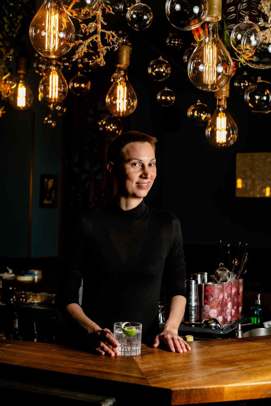 Sigrid Schrot. Owner of Hammond Bar, Barmaid of the Year (Falstaff 2017), first woman to win Bombay Sapphire's World's Most Imaginative Bartender Award. Founder of Hammond Lab and initiator of Female & Flavorful Education Day for women in the hospitality industry. © Vinícius Valpereiro