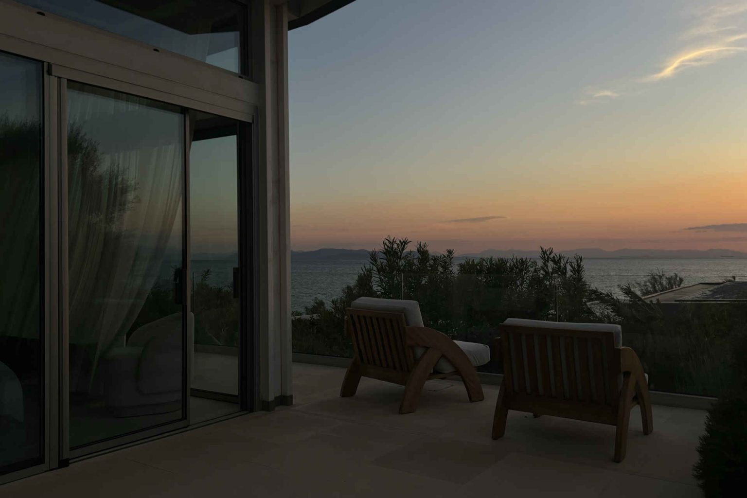 One&Only Aesthesis and Alexandria Coe, Athens © Alexandria Coe