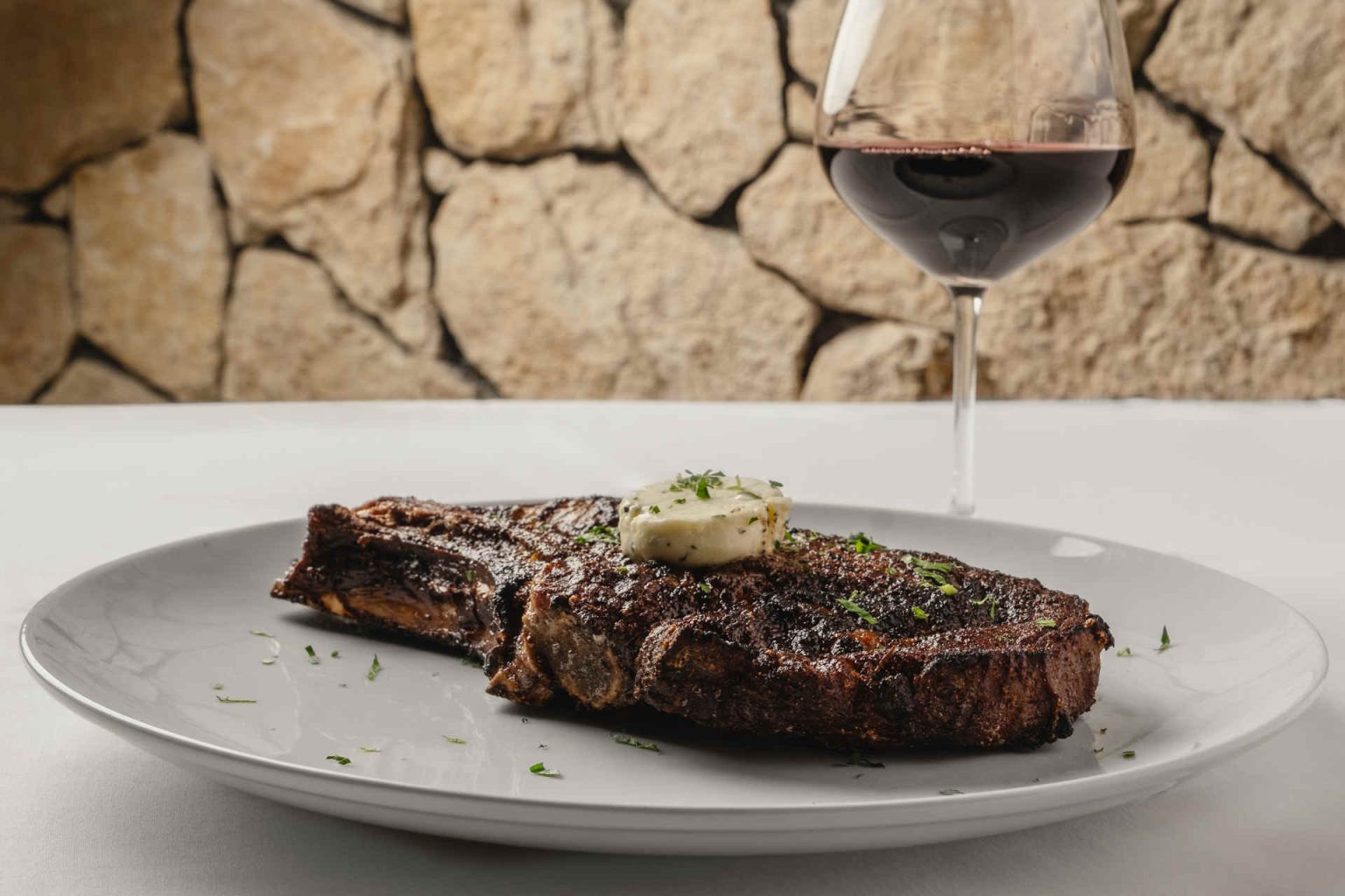 Ribeye steak at Delmonico Steakhouse © Eugene Dela Cruz