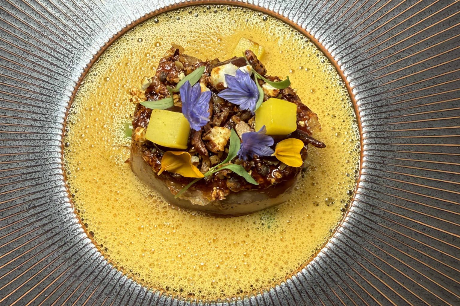 Foie Gras – Tamarind – Green Mango – Vadouvan © Genusspunkt