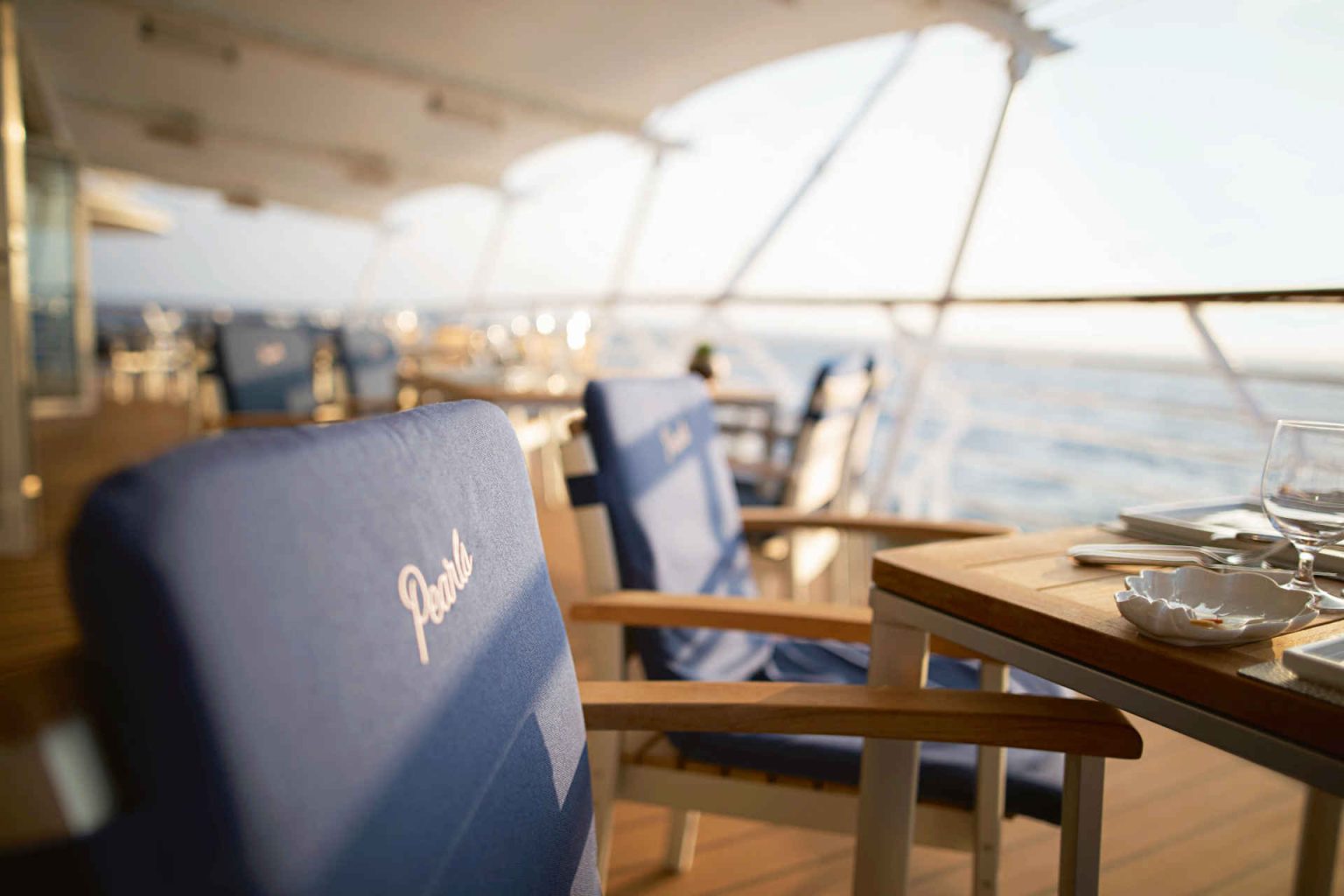 Pearls Restaurant on the MS EUROPA © Hapag-Lloyd Cruises / Christian Wyrwa