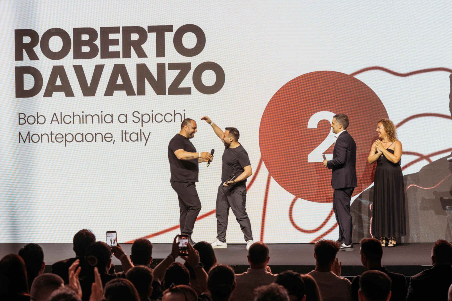 2nd place: Roberto Davanzo © The Best Pizza Awards